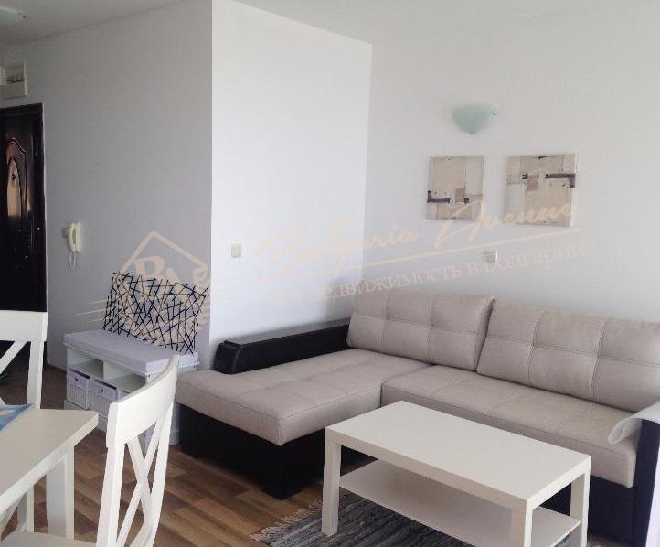 Elite, bright apartment with sea panorama on the first line, Ravda