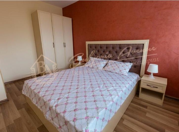 Cosy two-bedroom apartment in a complex 300m from the sea, Ravda