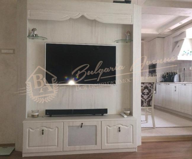 Designer 2-bedroom apartment in a complex by the sea, Ravda
