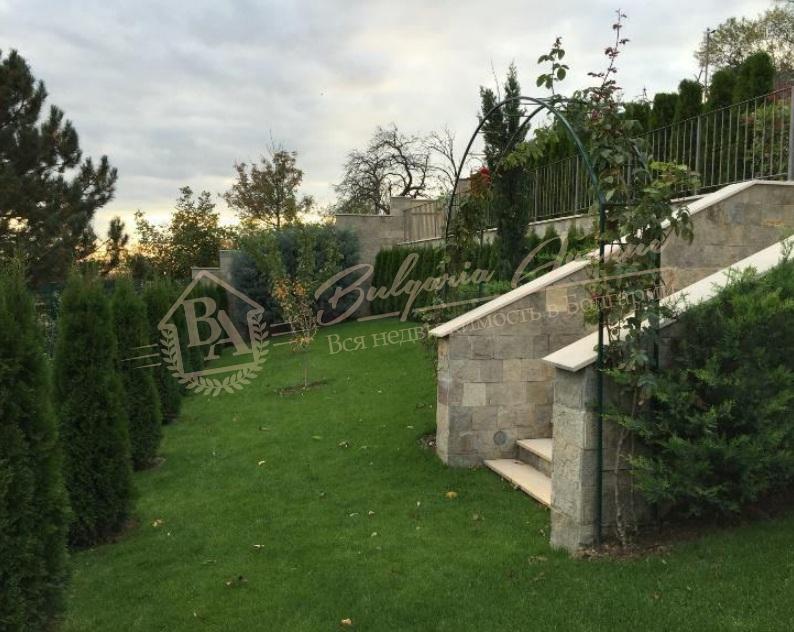 Newly built, stylish house with sea panorama in the maritime capital of Varna