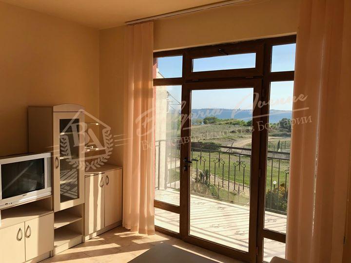 Panoramic apartment in a complex by the sea, 100m from the beach, Sveti Vlas
