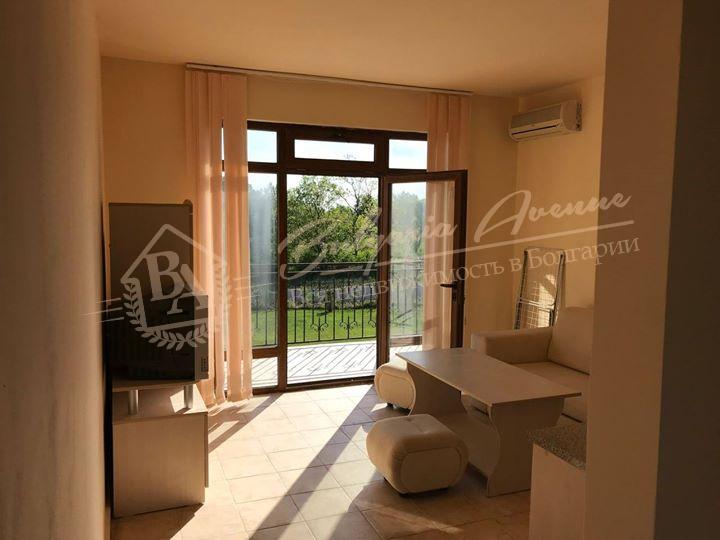 Panoramic apartment in a complex by the sea, 100m from the beach, Sveti Vlas