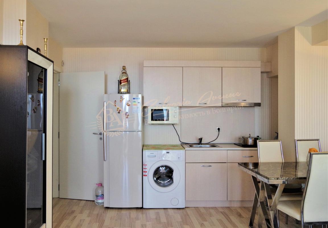 Bright, cosy 1-bedroom apartment with sea view in Sveti Vlas