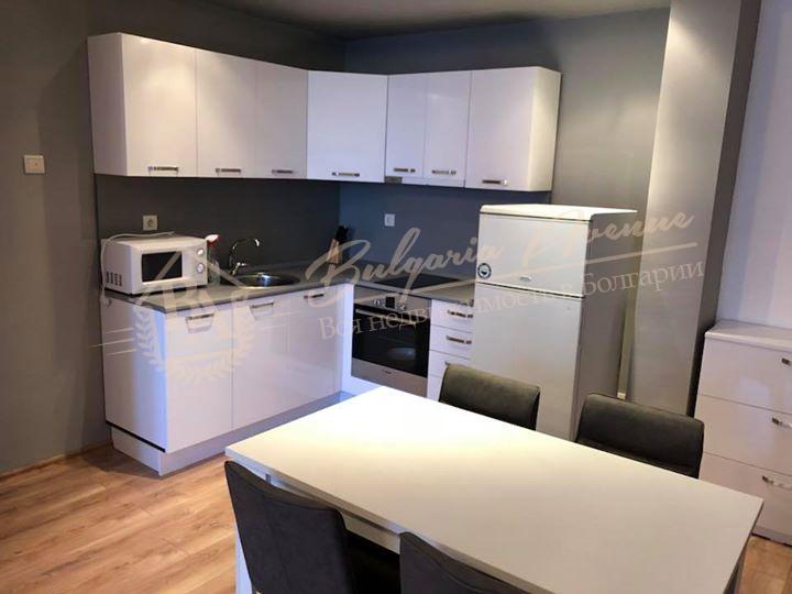 Elite 1-bedroom apartment in a gated complex on the first line, Sveti Vlas
