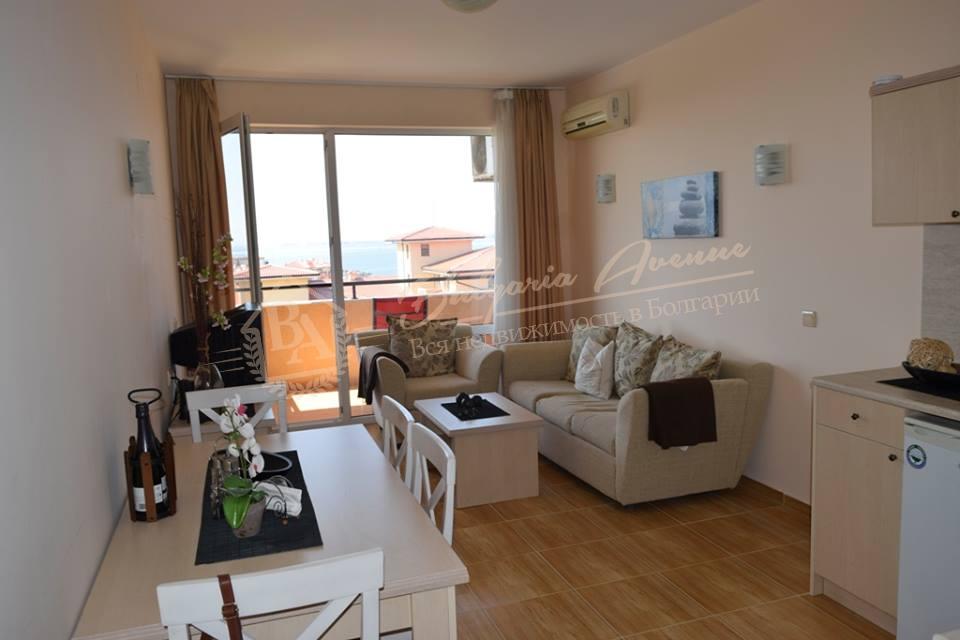 2-Bedroom Apartment in a Complex with Sea and Mountain Views in Sveti Vlas