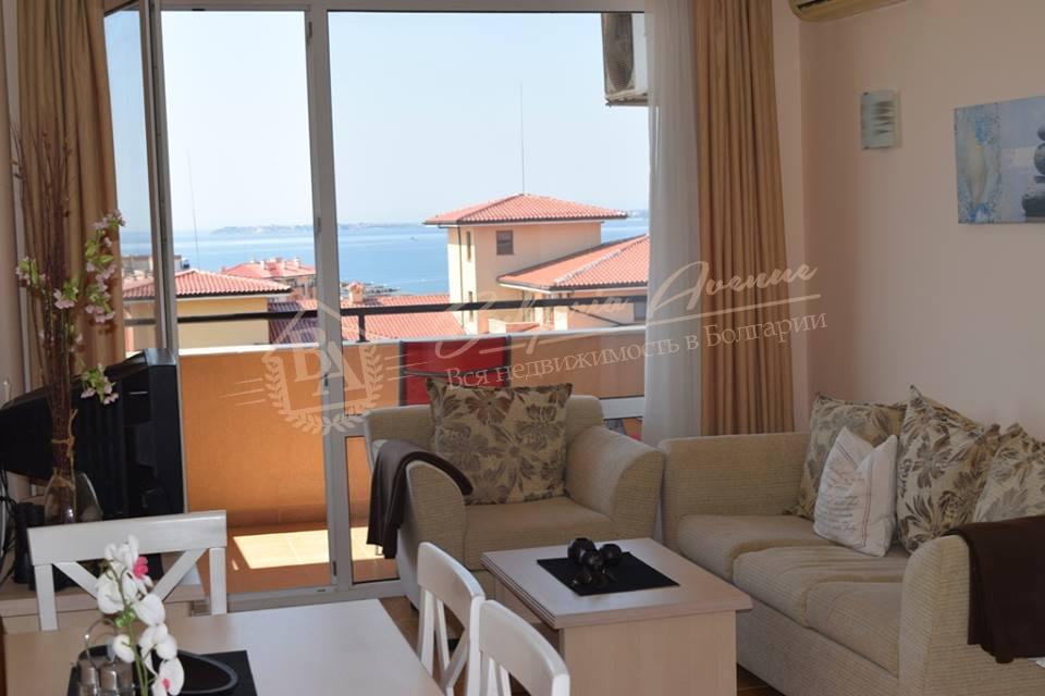 2-Bedroom Apartment in a Complex with Sea and Mountain Views in Sveti Vlas