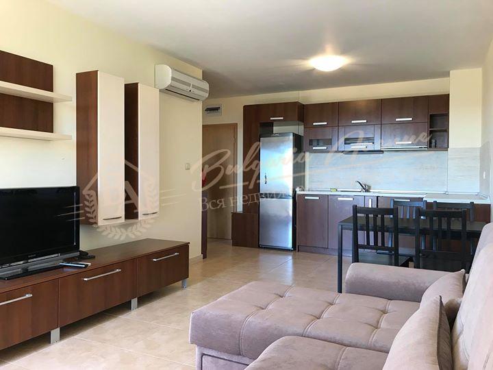 New, Excellent 1-Bedroom Apartment 6 Minutes from the Beach, Low Price