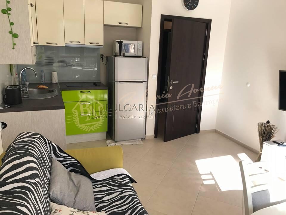 Excellent Three-Bedroom Apartment in the Cascadas Complex