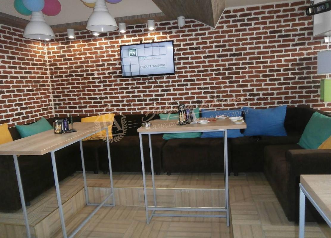 Cocktail bar in a new building in the very centre of Burgas