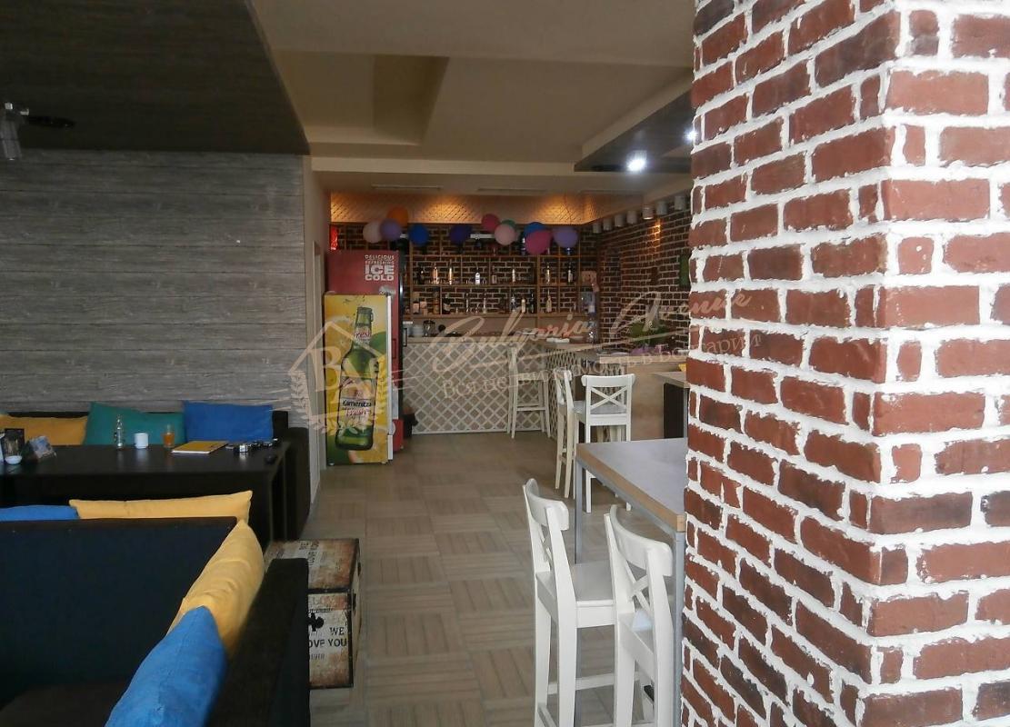 Cocktail bar in a new building in the very centre of Burgas