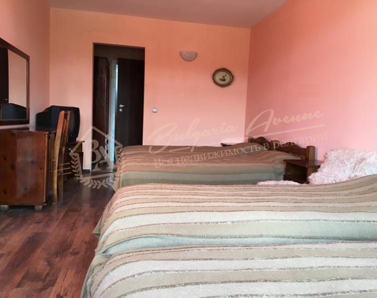Operating hotel with mineral pool, Blagoevgrad region