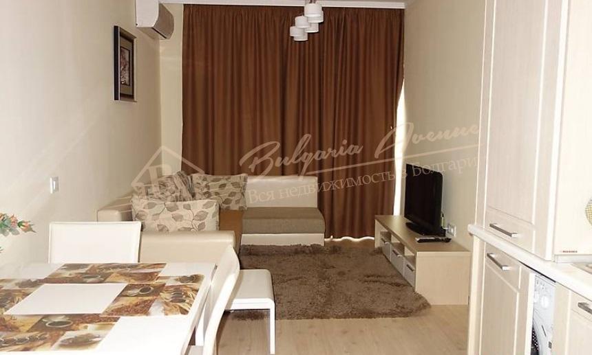 Stylish apartment 100m from the southern beach, Nessebar