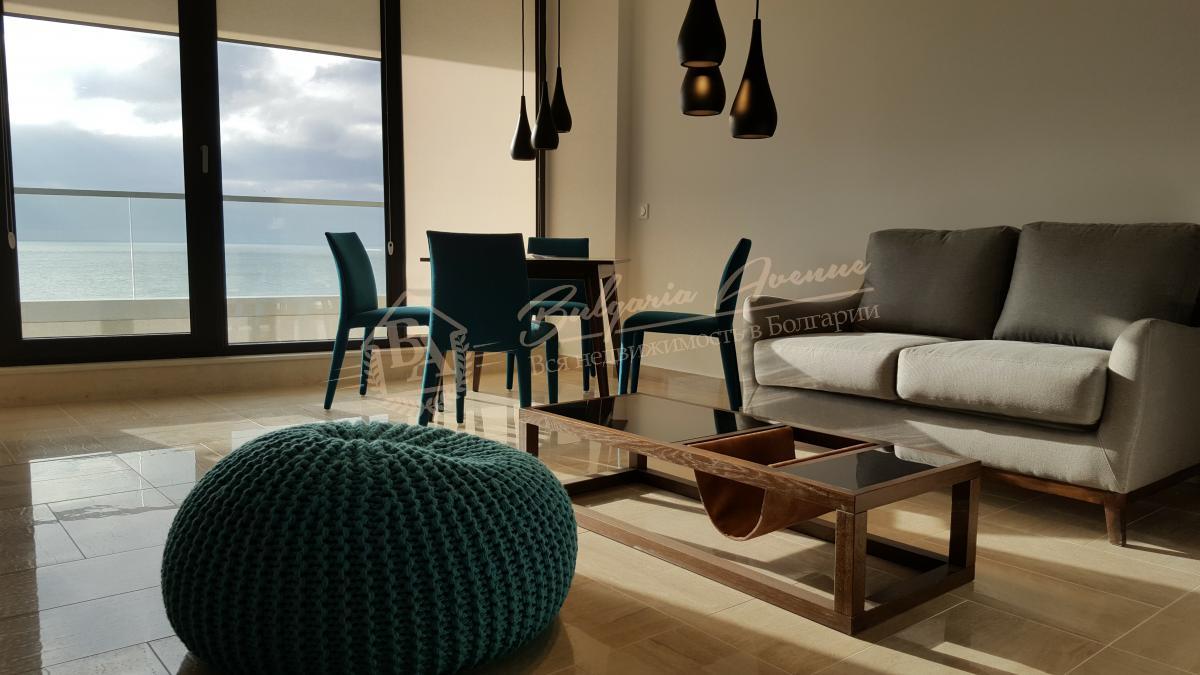 Elite apartment on the first line with panoramic sea views