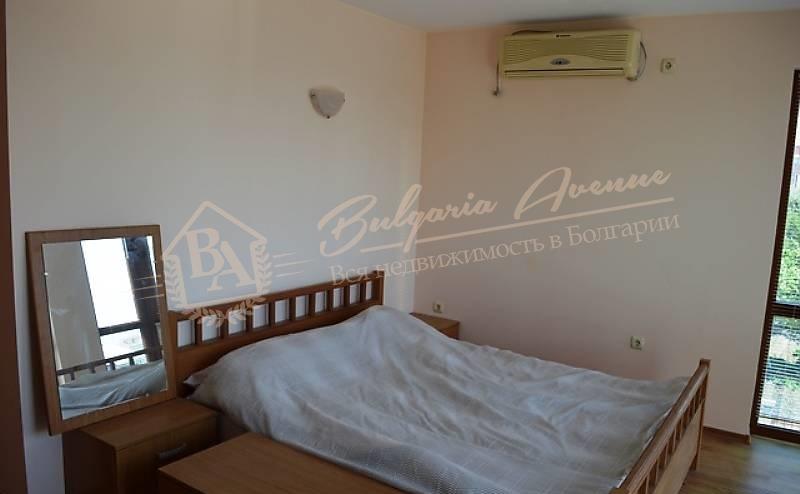 Spacious one-bedroom apartment with sea view in Sveti Vlas
