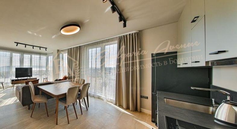Furnished Three-Bedroom Apartment in a Boutique Building near the Park, Varna