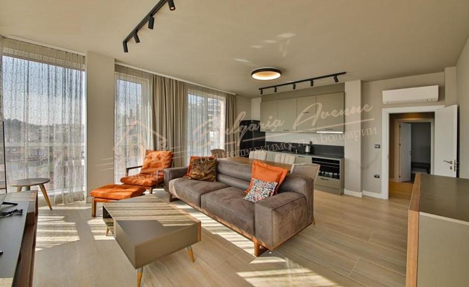 Furnished Three-Bedroom Apartment in a Boutique Building near the Park, Varna