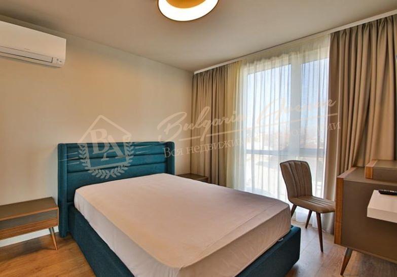 Furnished Three-Bedroom Apartment in a Boutique Building near the Park, Varna