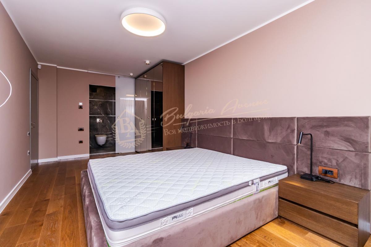 New, designer, three-bedroom apartment with sea panorama in Varna