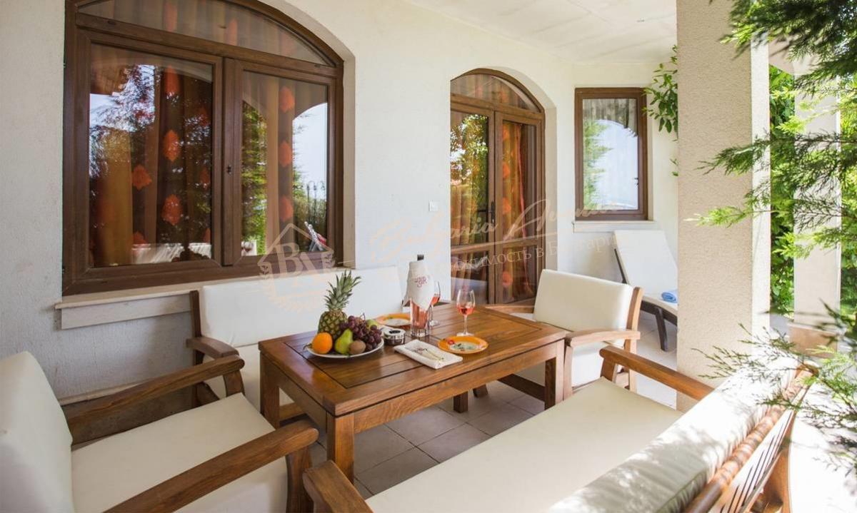 Furnished house with three bedrooms and sea view in Balchik