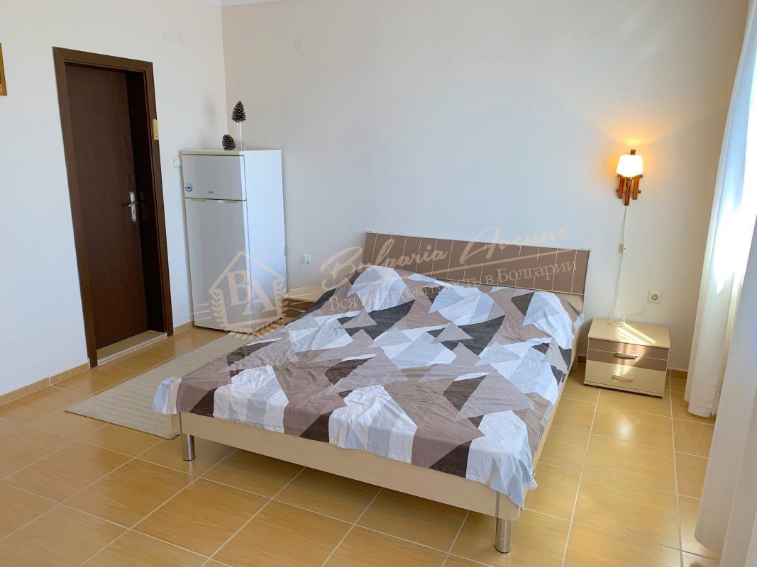 Spacious studio with sea view, just 150 m from the beach, in Ravda