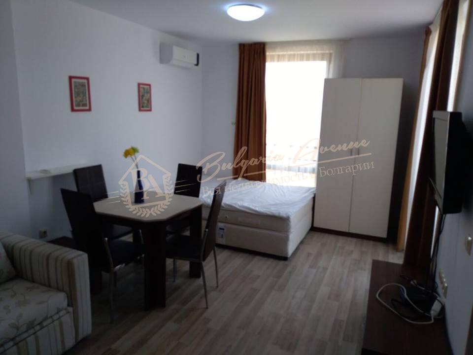 Bright studio in a four-star apart-complex, Sunny Beach