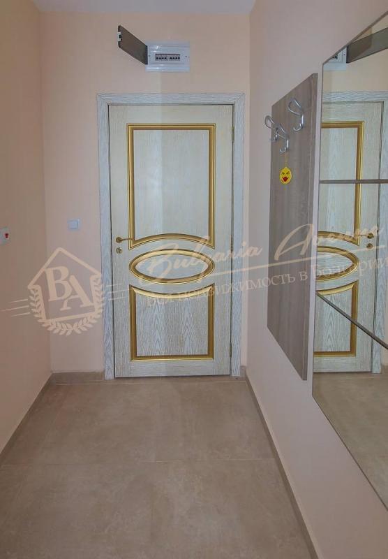 Furnished studio in an elite complex on the second line in Pomorie