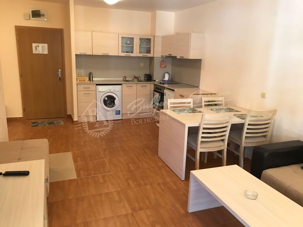 Furnished 1-Bedroom Apartment 120 m from the Sea, Sveti Vlas