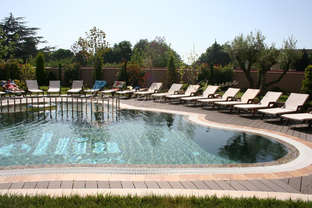 1-Bedroom Apartment in an Elite Complex on the Second Line from the Sea in Ravda