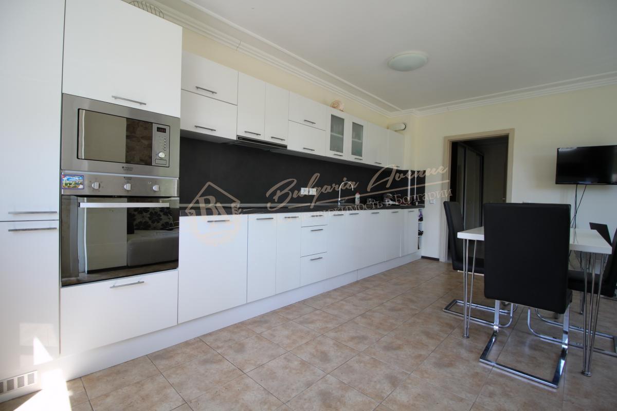 Spacious, furnished 2-bedroom apartment, Sunny Beach