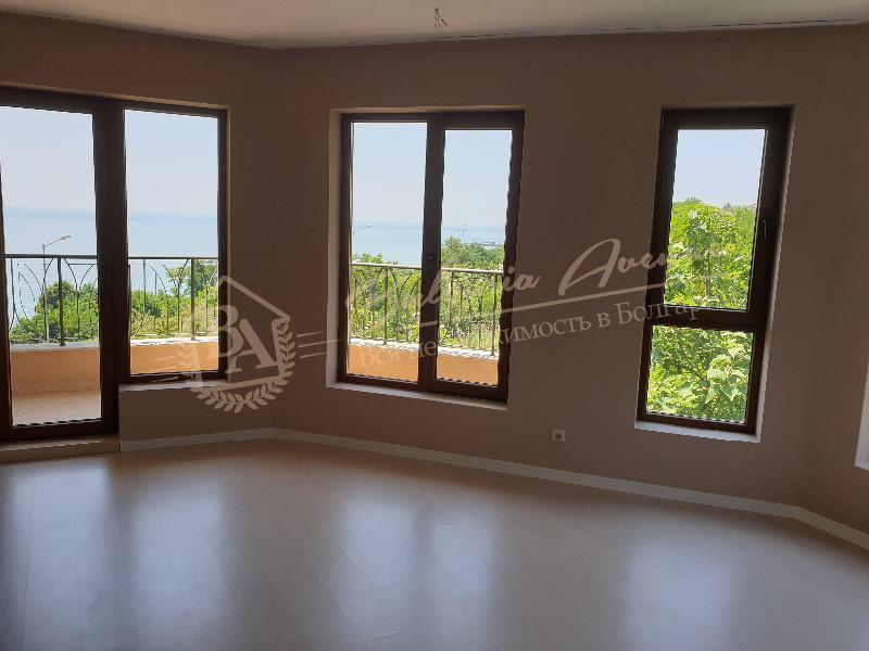New three-bedroom apartment with sea view in Varna