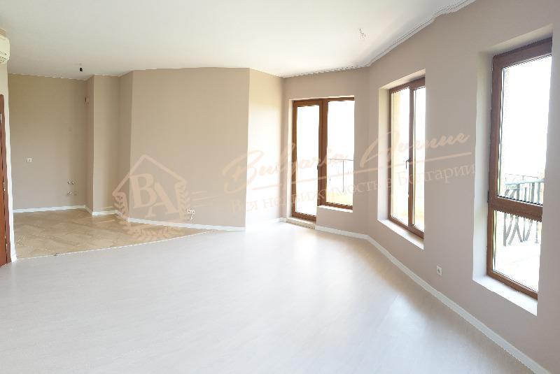 New three-bedroom apartment with sea view in Varna