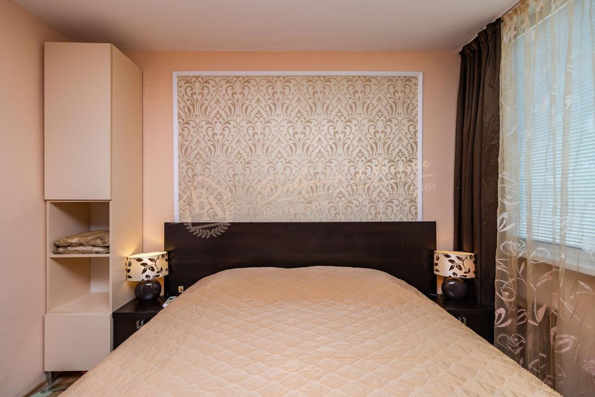 Three-bedroom luxuriously furnished apartment in the wide centre of Varna
