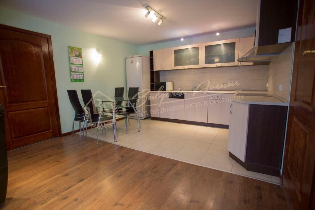 Private house with its own garden in a prestigious district of Varna