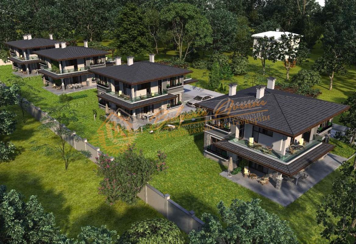 House with easy asphalt access and land plot, Varna