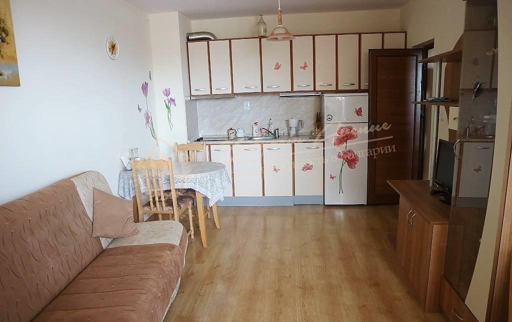 Furnished, two-bedroom apartment with pool view, Sunny Beach