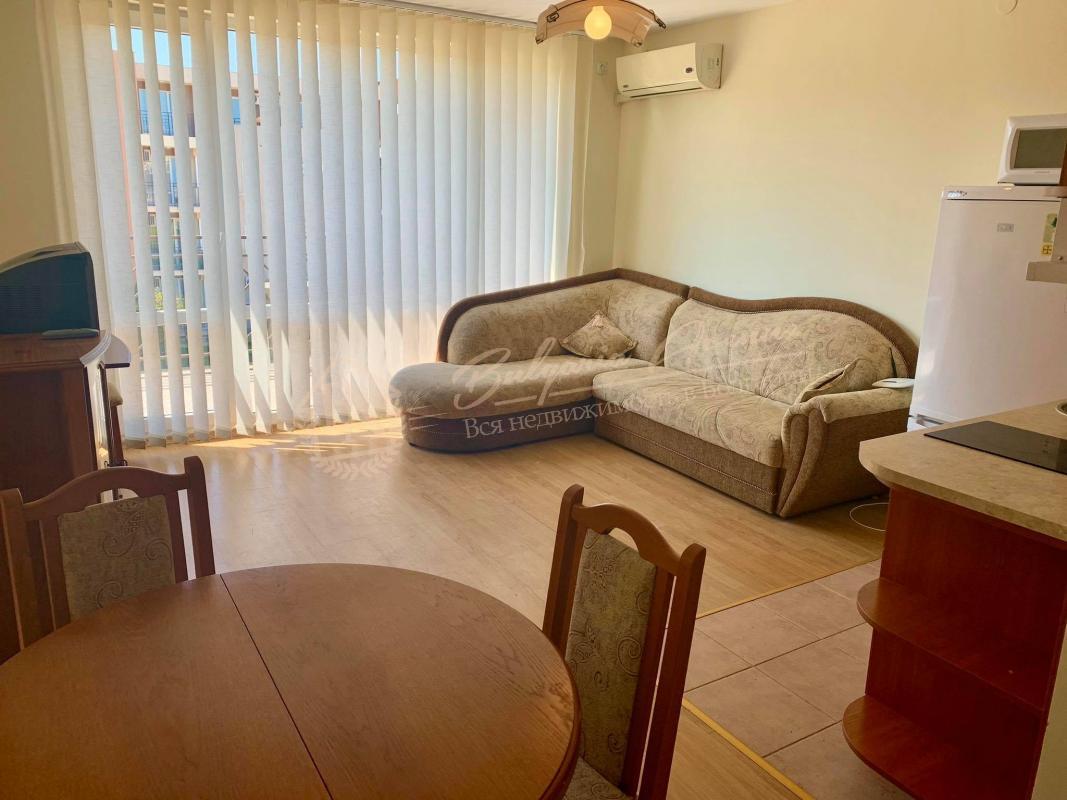 Two-bedroom apartment in a complex with infrastructure, Sunny Beach