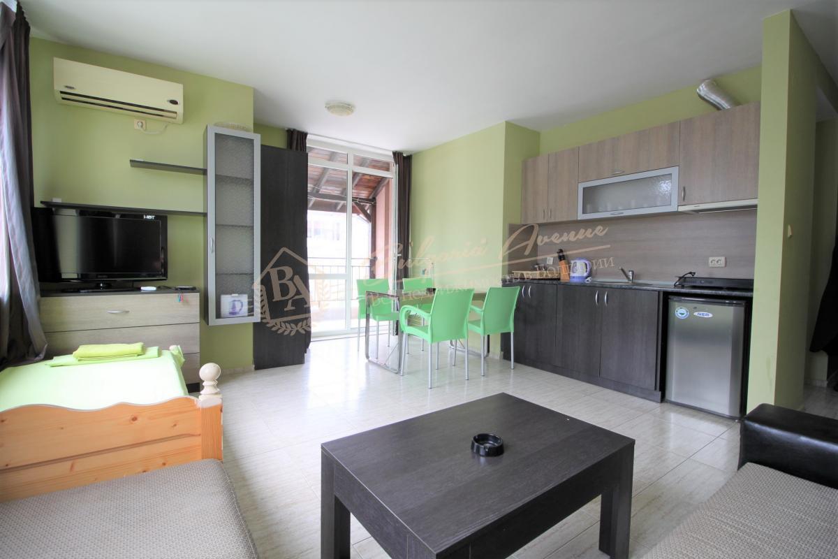 Spacious 1-bedroom apartment in a complex, Sunny Beach