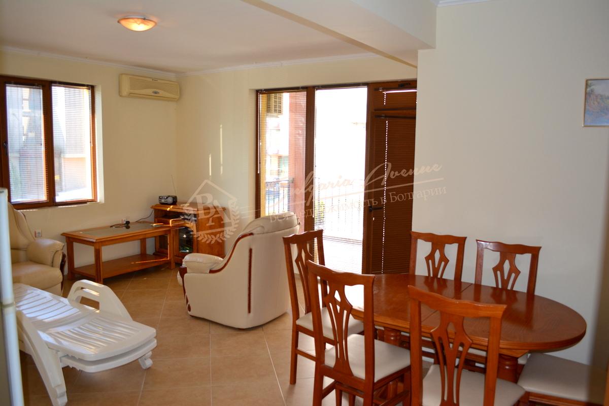 Apartment in Nessebar with partial sea view 50 metres from the beach