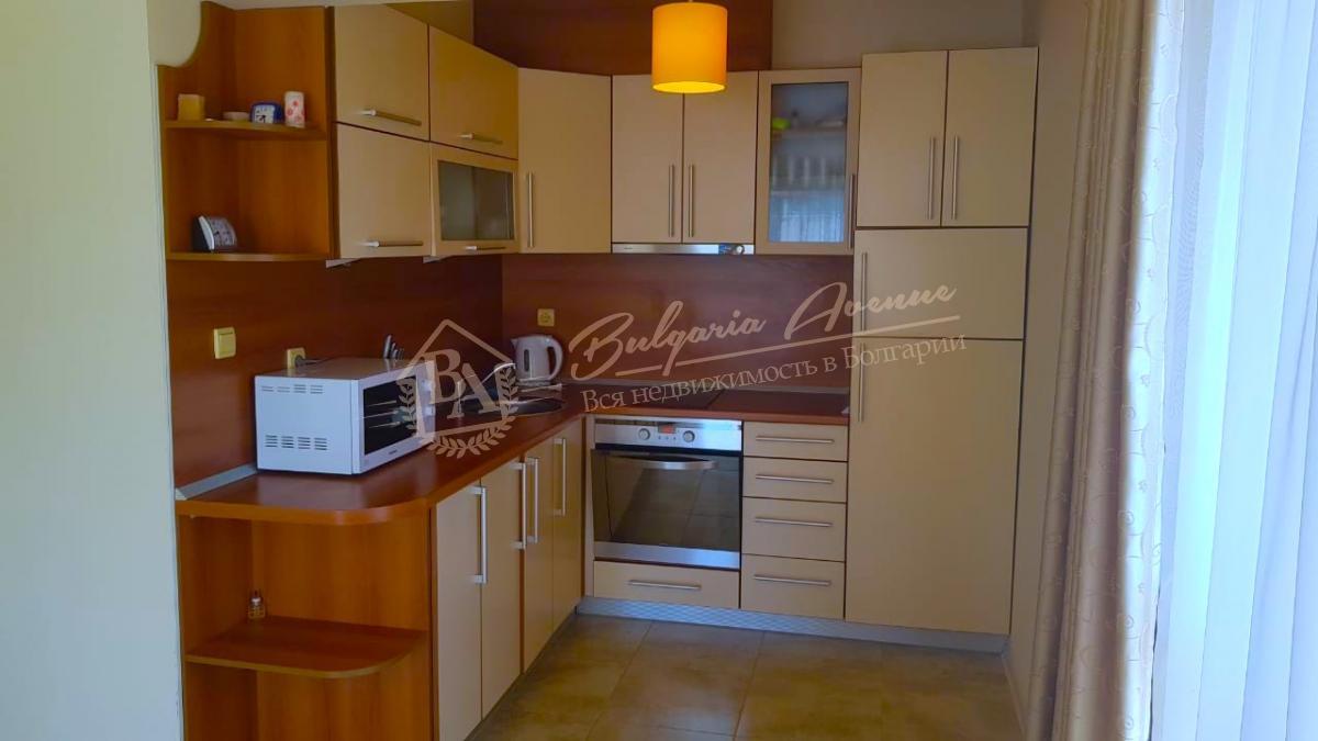 Apartment on the seafront in the centre of Nessebar with sea views