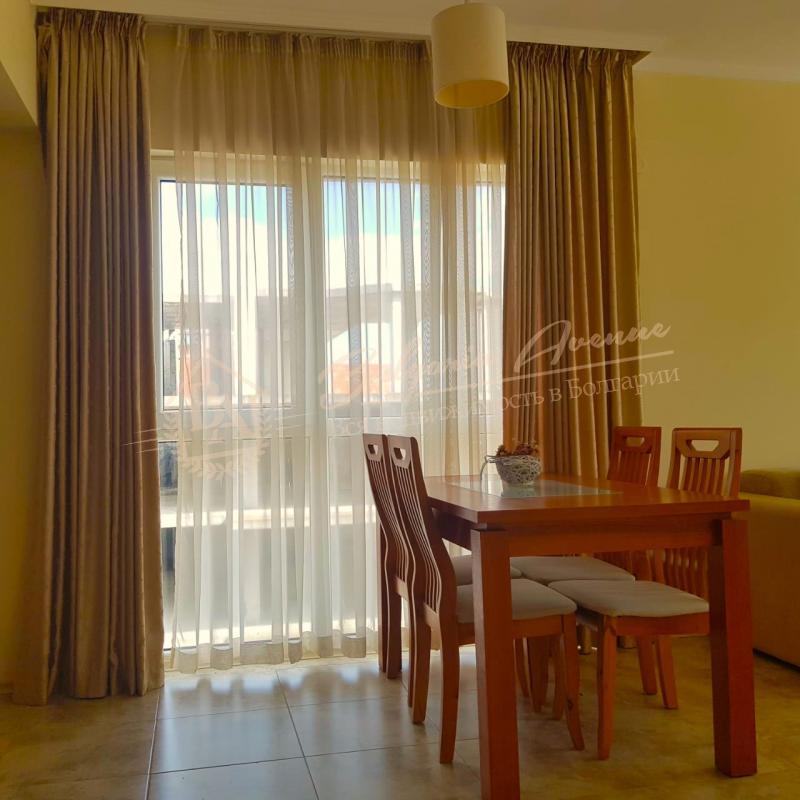Apartment on the seafront in the centre of Nessebar with sea views