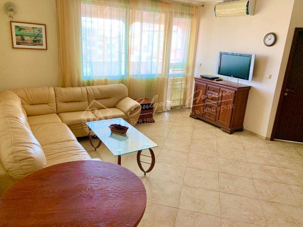 1-Bedroom Apartment with High-Quality Solid Wood Furniture - 100 m from the Sea in Ravda