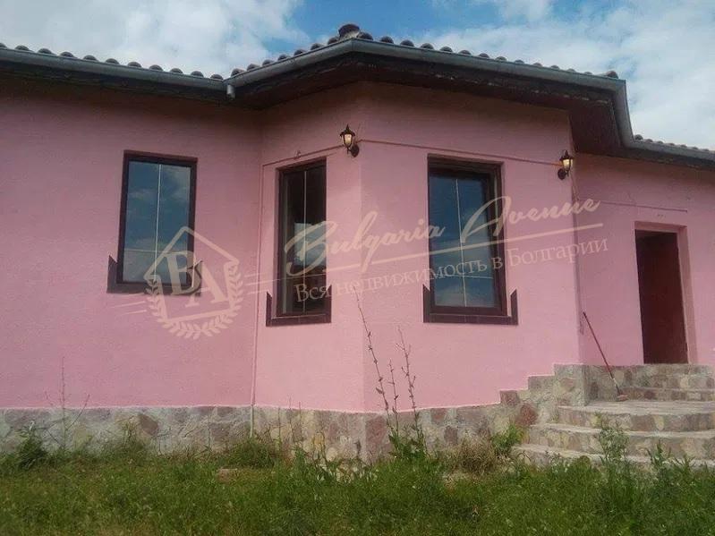 House in the village of Bliznatsi, 20 km from the city of Varna and 3 km from the Kamchia resort