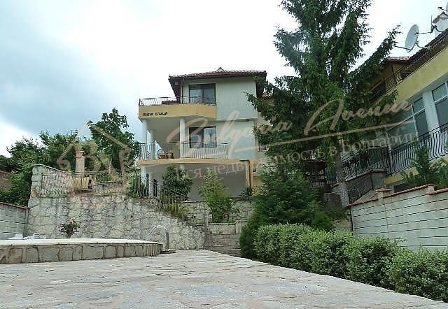 Beautiful three-storey villa with sea views in the coastal town of Balchik