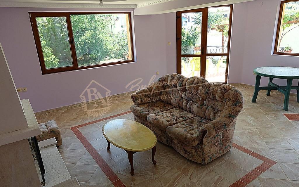 Two-storey house in a quiet area of Balchik. Distance to the sea 2 km