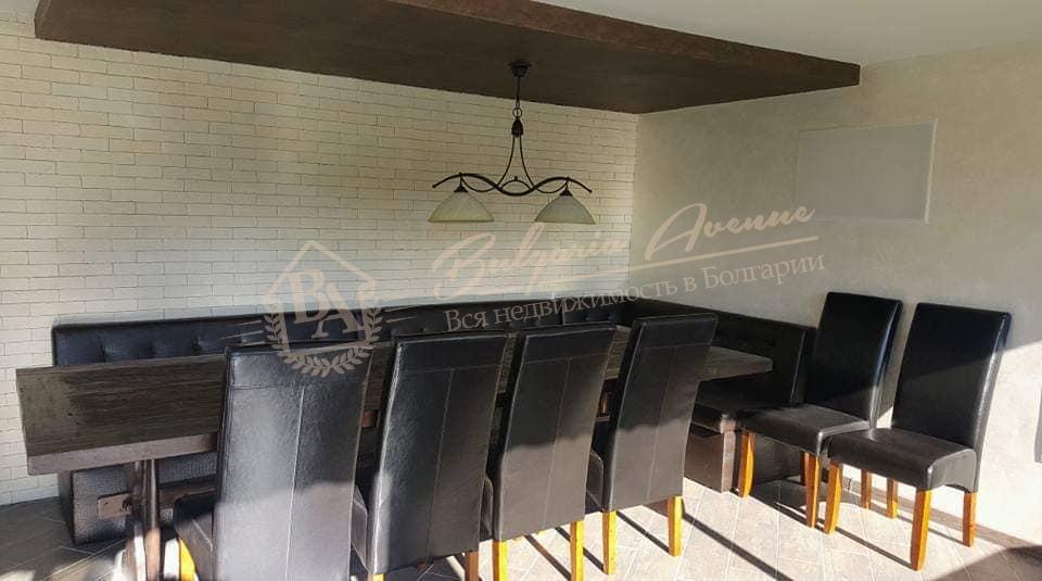 Two-storey house with swimming pool in Bliznatsi and sea views, 20 km from Varna