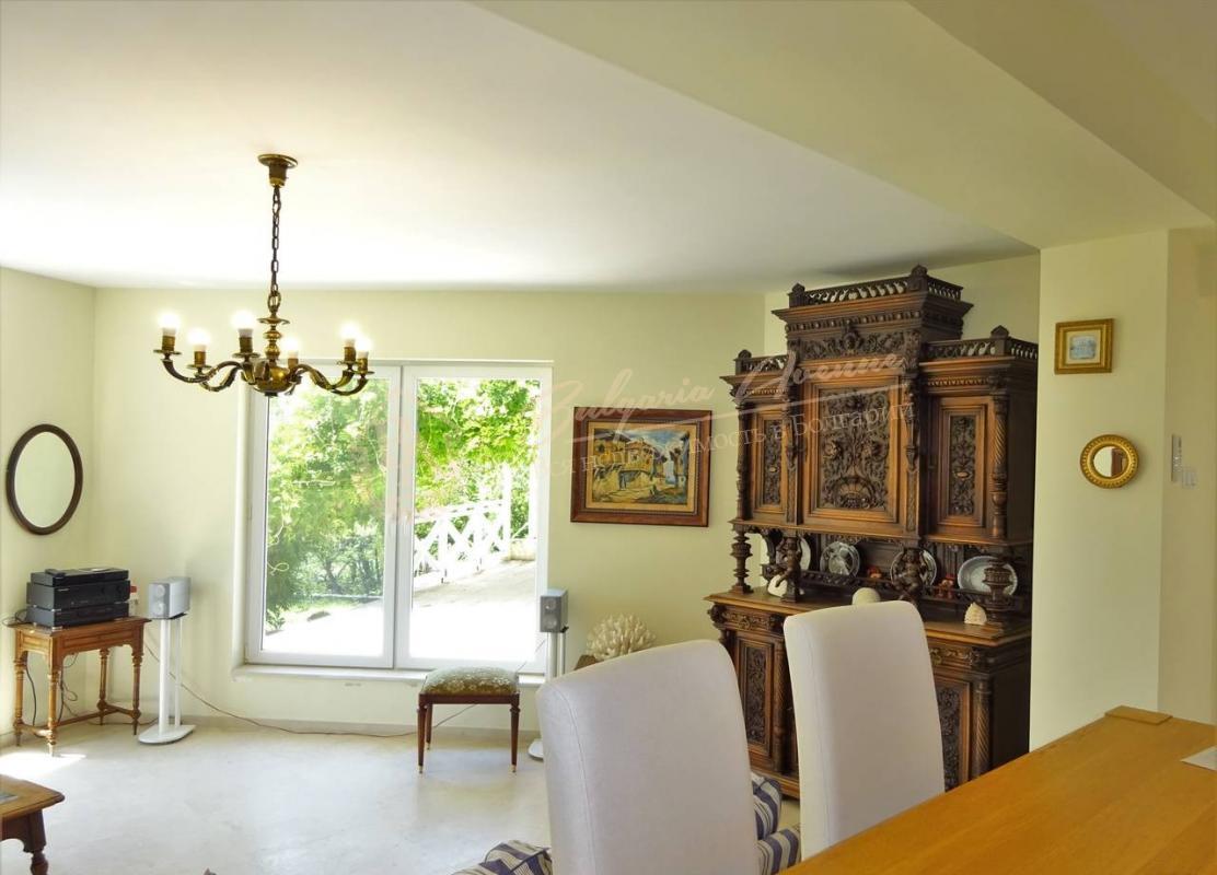 Two-storey house with large plot in the Maritime capital city of Varna