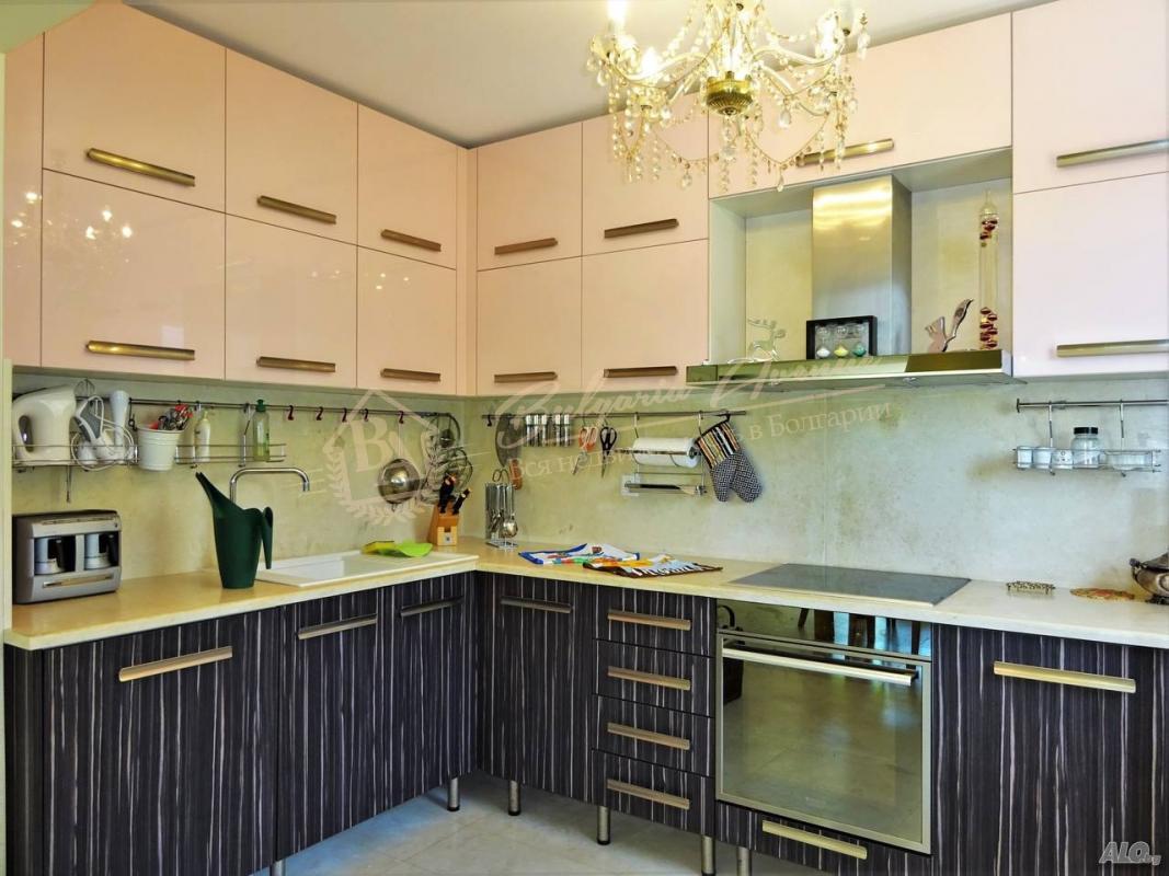 Two-storey house with large plot in the Maritime capital city of Varna