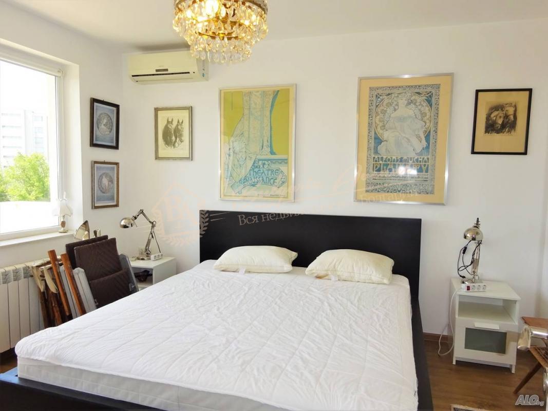 Two-storey house with large plot in the Maritime capital city of Varna