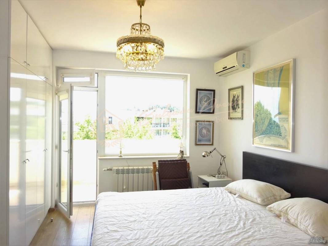 Two-storey house with large plot in the Maritime capital city of Varna