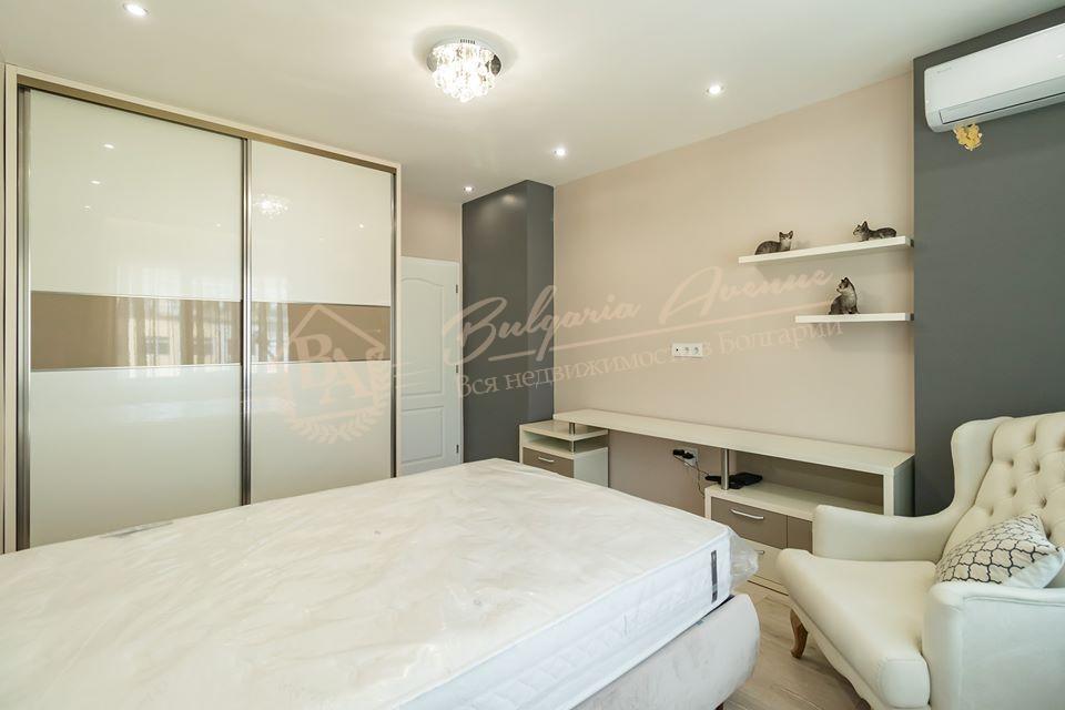 Stylish three-bedroom apartment in the centre of Varna